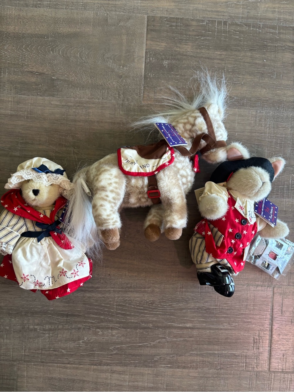 Collectible Muffy Bear American Theme Set